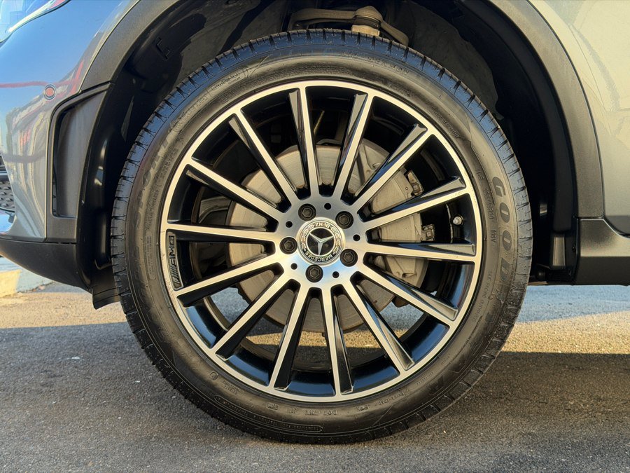Used 2021 Mercedes-Benz GLC 300 4MATIC Coupe w/ AMG Line image 20