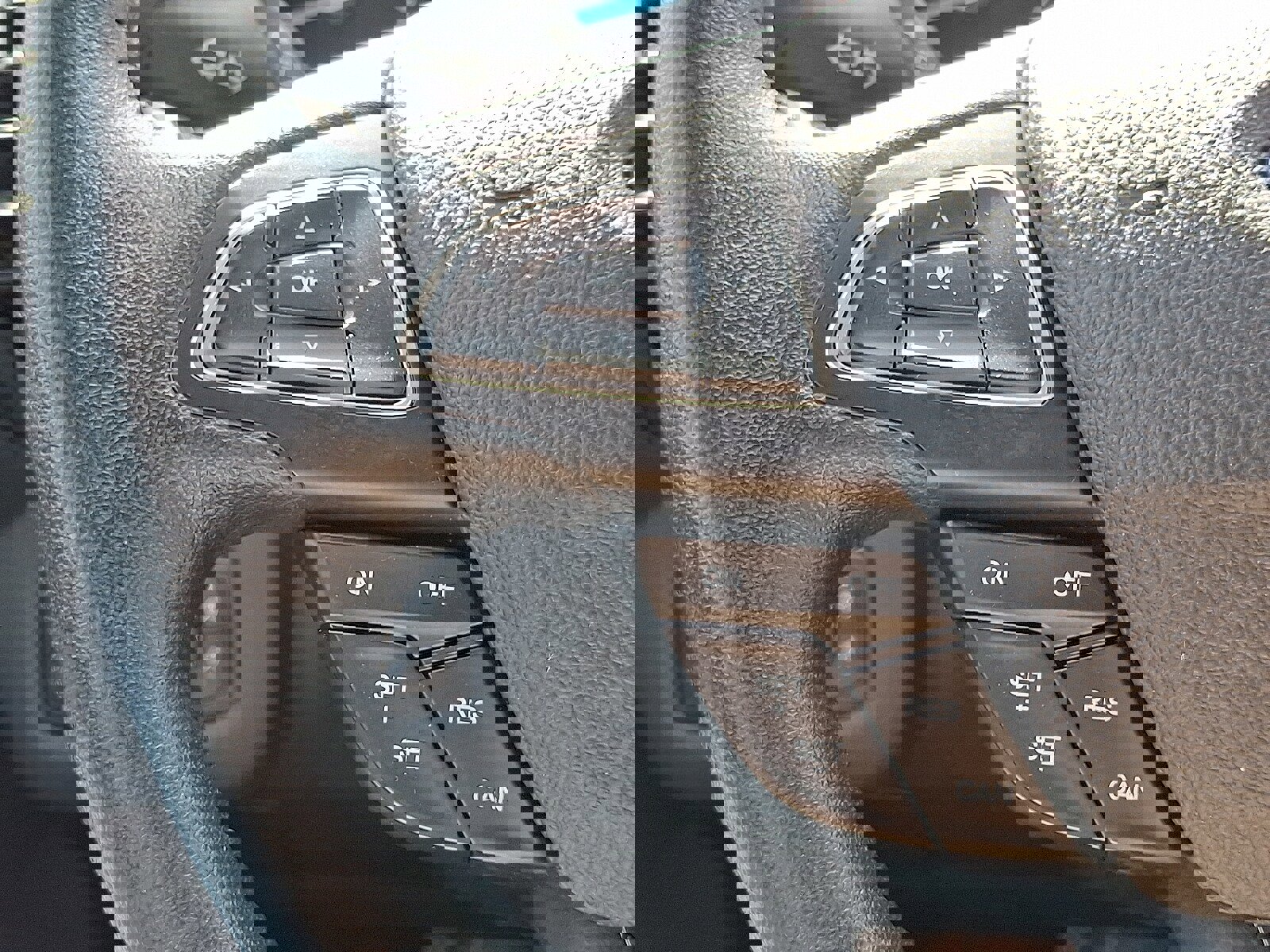 Used 2018 Ford Escape SEL AWD/4WD image 22