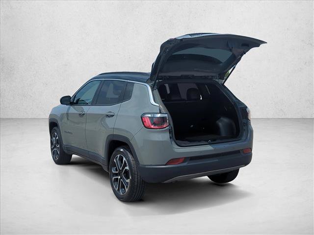 Used 2024 Jeep Compass Limited AWD/4WD image 8
