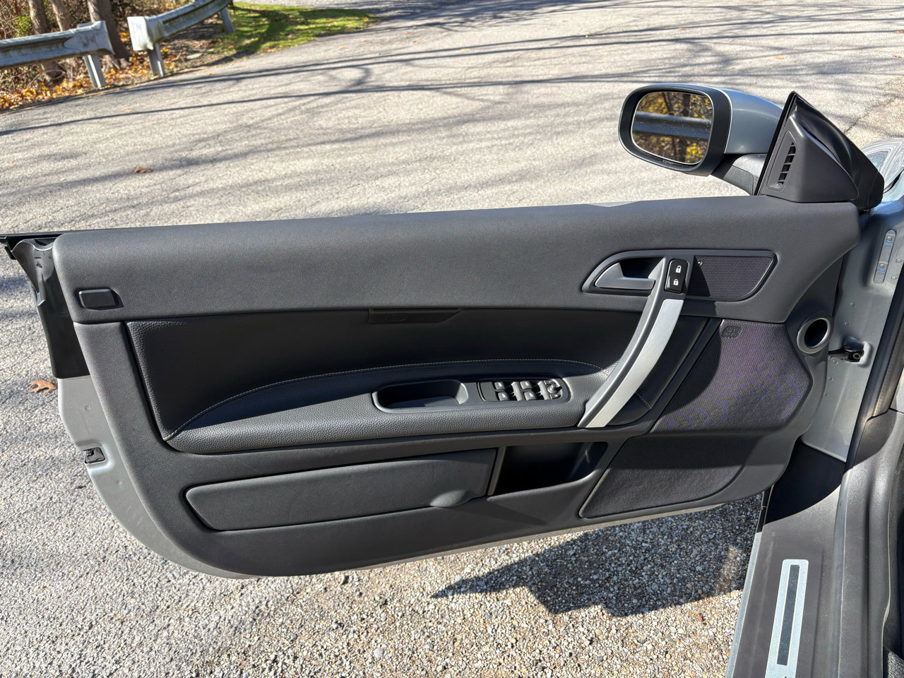 Used 2011 Volvo C70 T5 image 17