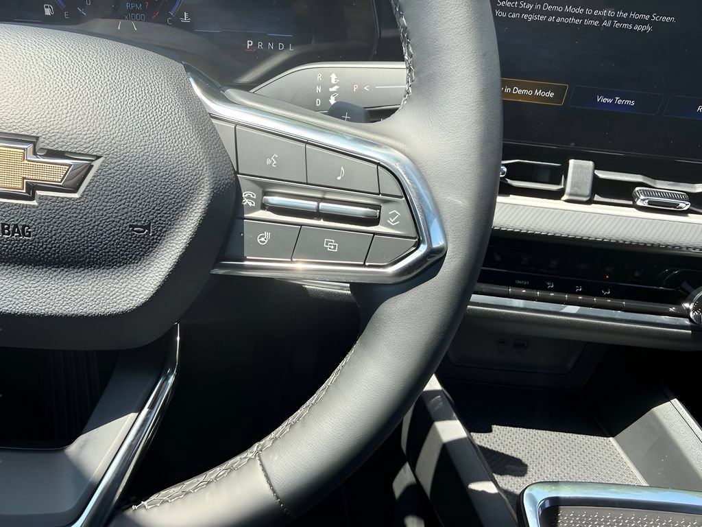 New 2027 Chevrolet Equinox LT FWD image 14