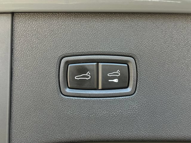 Used 2025 Porsche Cayenne S AWD/4WD image 21