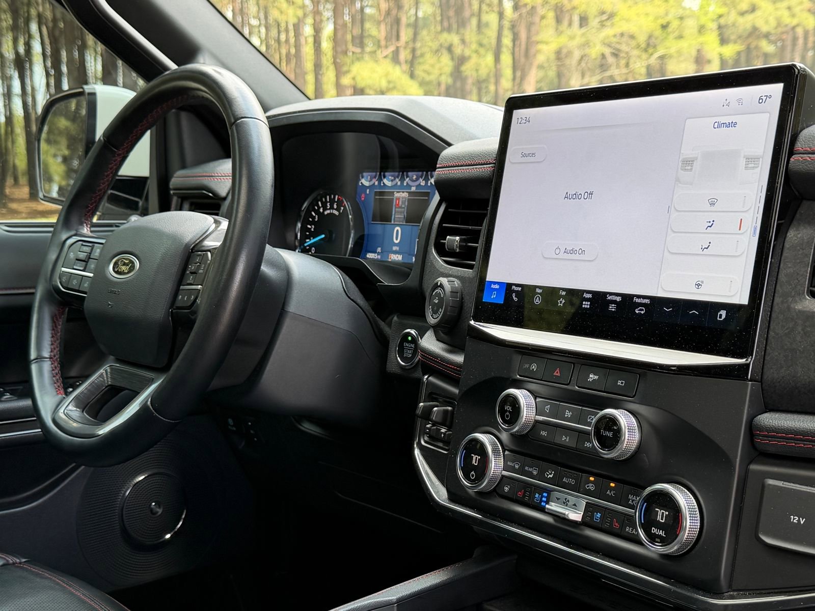 Used 2023 Ford Expedition Limited image 20