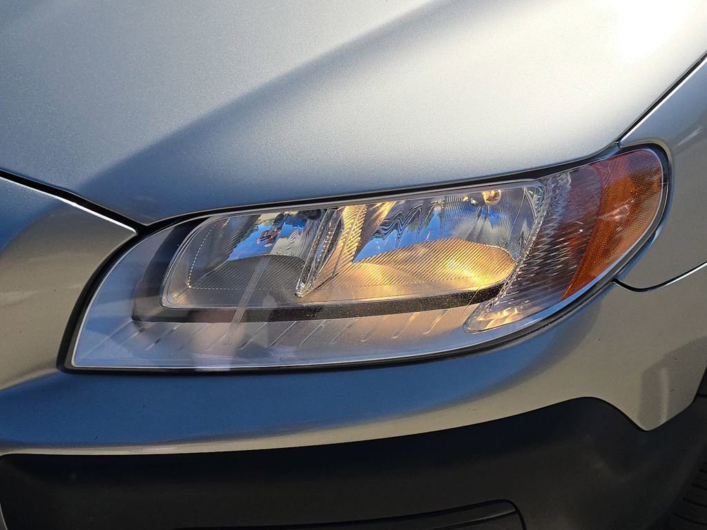 Used 2016 Volvo XC70 T5 Premier w/ Proximity Package image 35