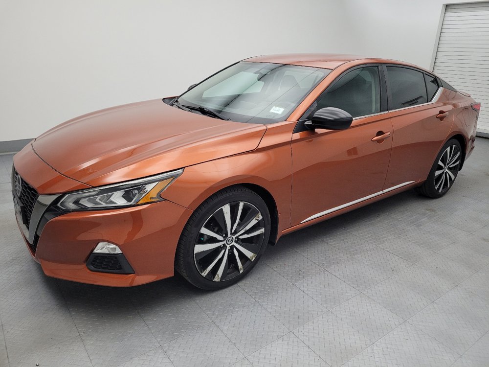 Used 2019 Nissan Altima 2.5 SR FWD image 2