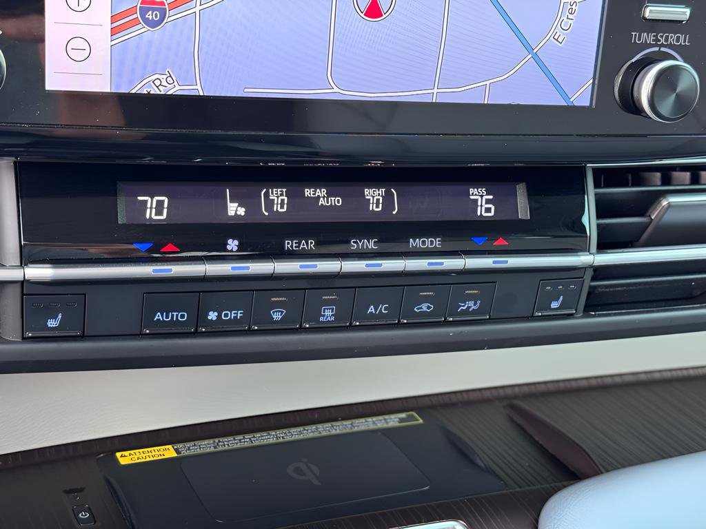 Used 2022 Toyota Sienna XLE w/ XLE Plus Package image 36