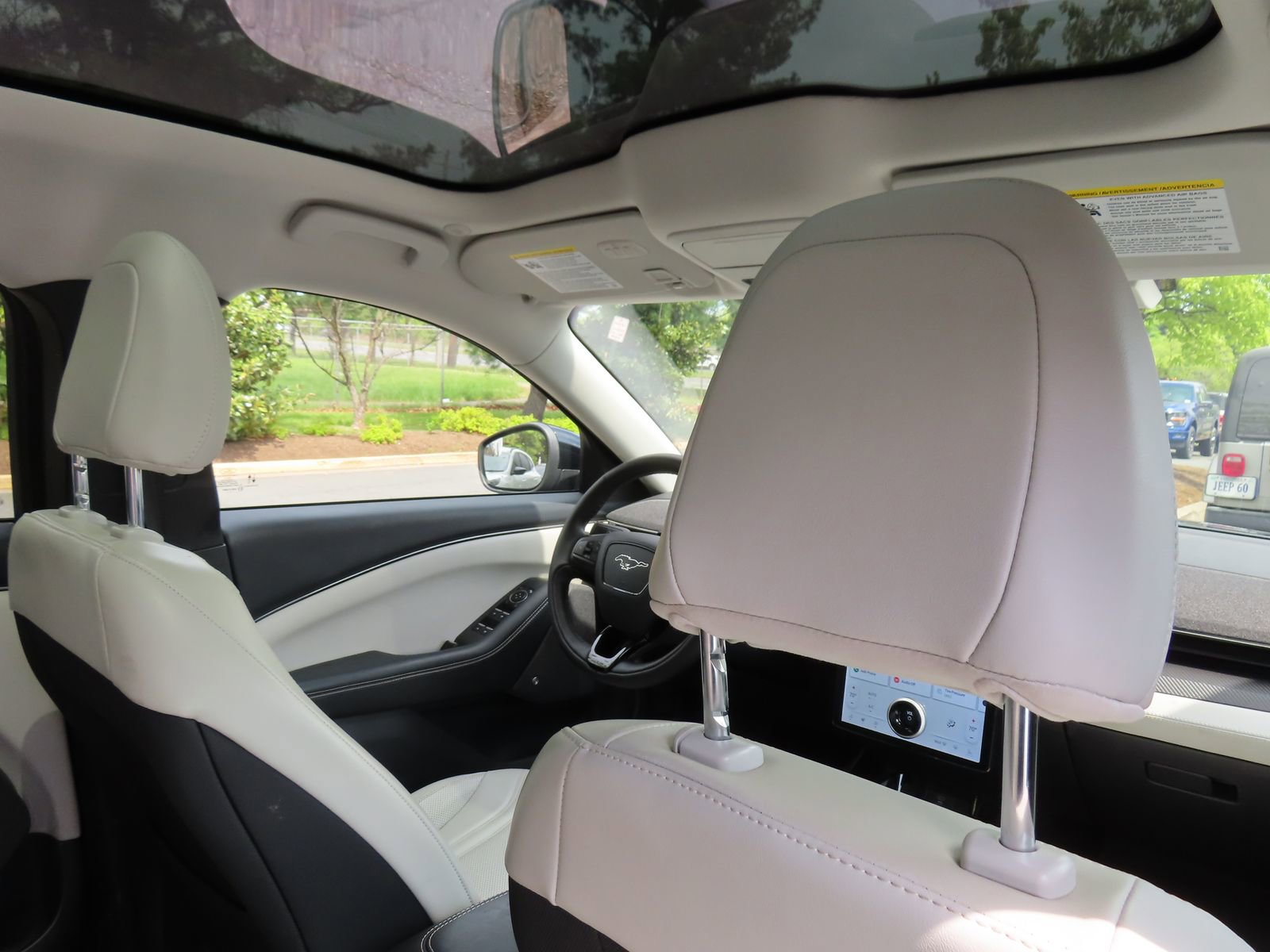 Used 2021 Ford Mustang Mach-E Premium AWD/4WD image 33