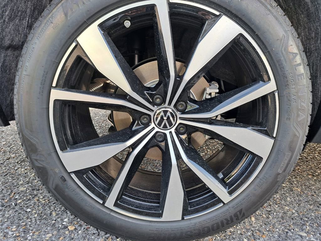 New 2026 Volkswagen Atlas SEL Premium R-Line image 25