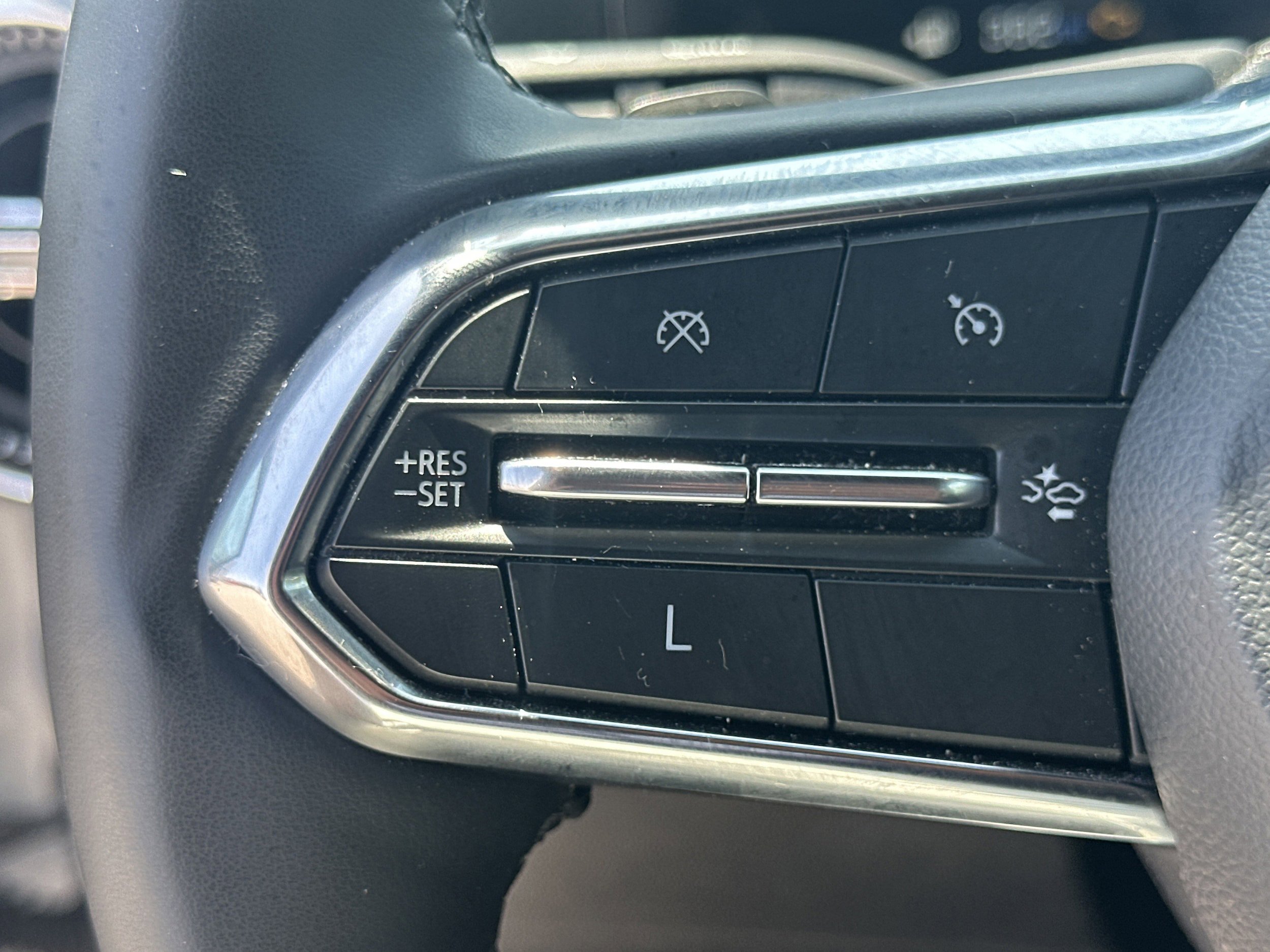 Used 2025 Chevrolet Equinox LT FWD image 24
