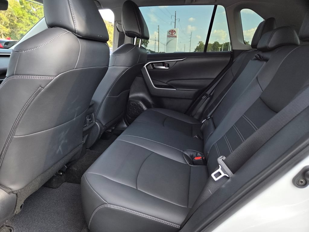 Used 2025 Toyota RAV4 XLE Premium FWD image 7