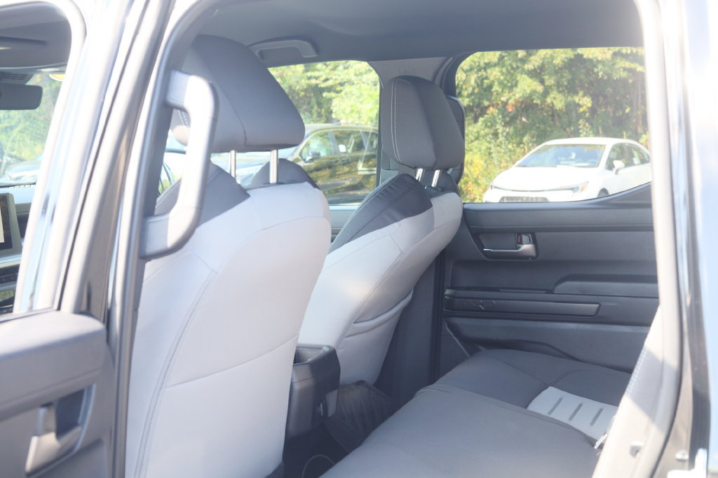 Used 2025 Toyota Tacoma TRD Sport AWD/4WD image 19