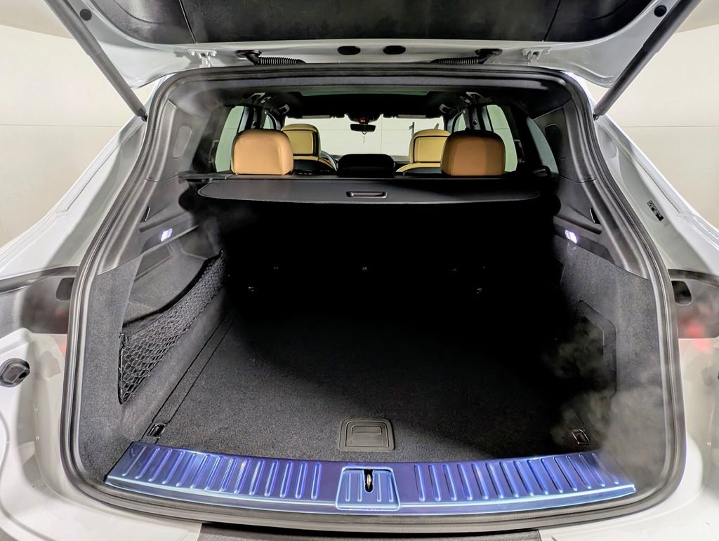New 2026 Porsche Cayenne image 17