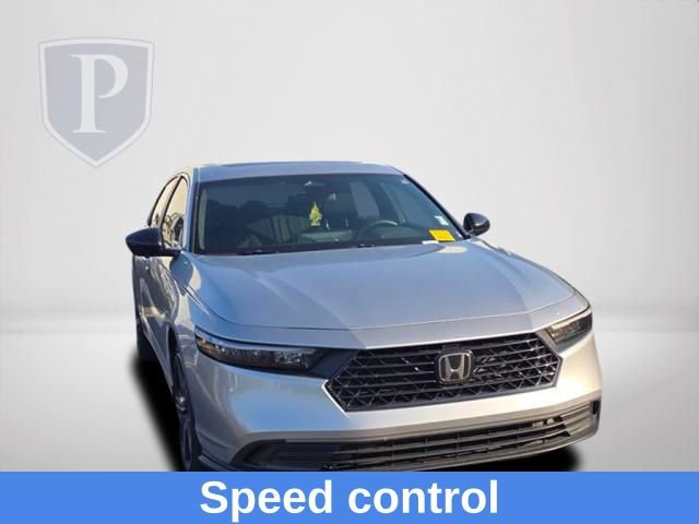 Used 2025 Honda Accord Sport image 12