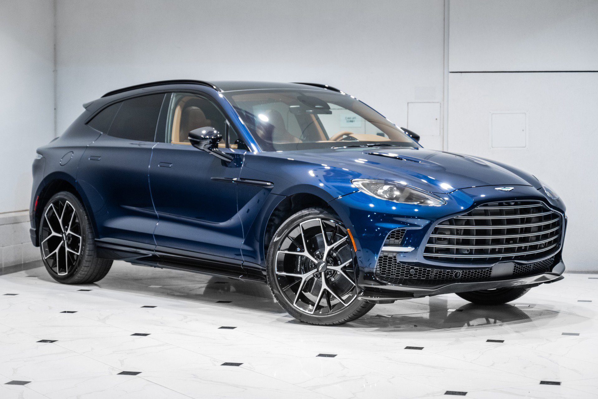New 2026 Aston Martin DBX 707 image 47