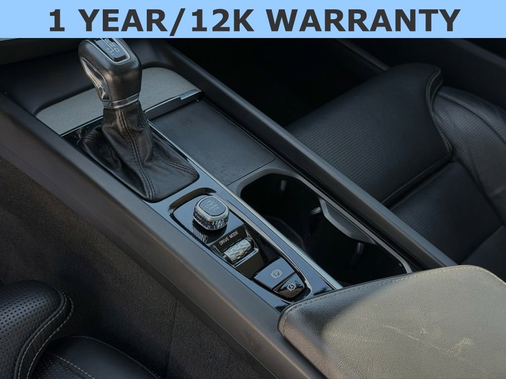 Used 2021 Volvo V60 T5 Cross Country image 25