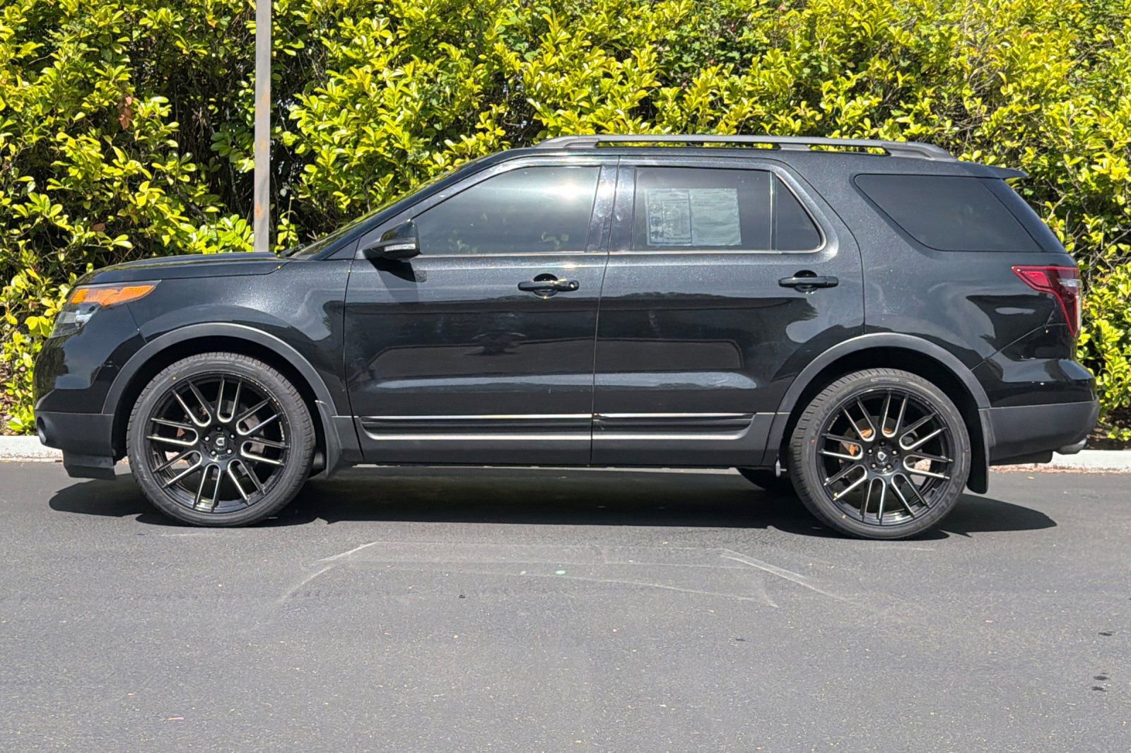 Used 2015 Ford Explorer Sport w/ Equipment Group 401A AWD/4WD image 7