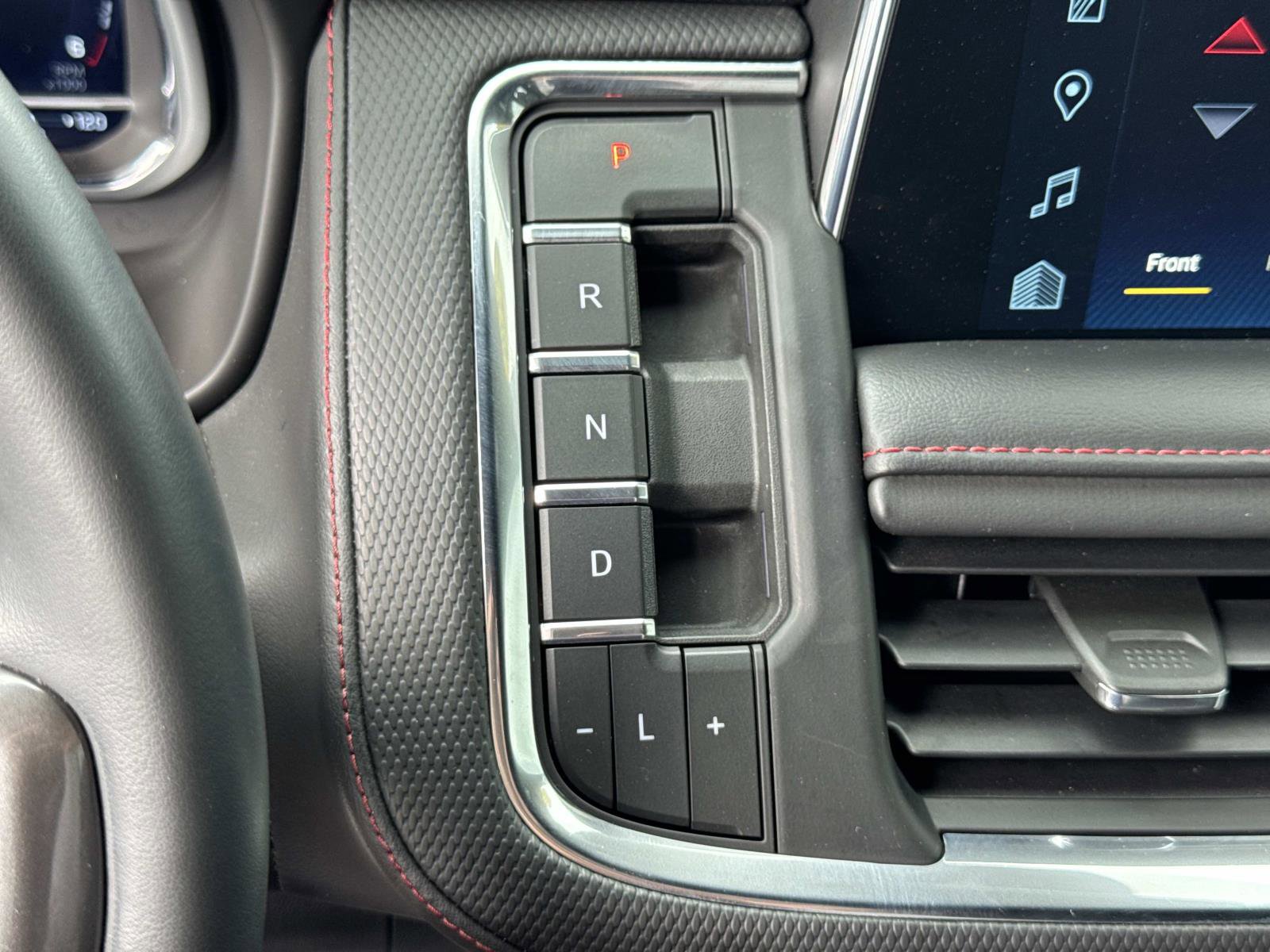 Used 2023 Chevrolet Tahoe RST w/ Luxury Package image 17