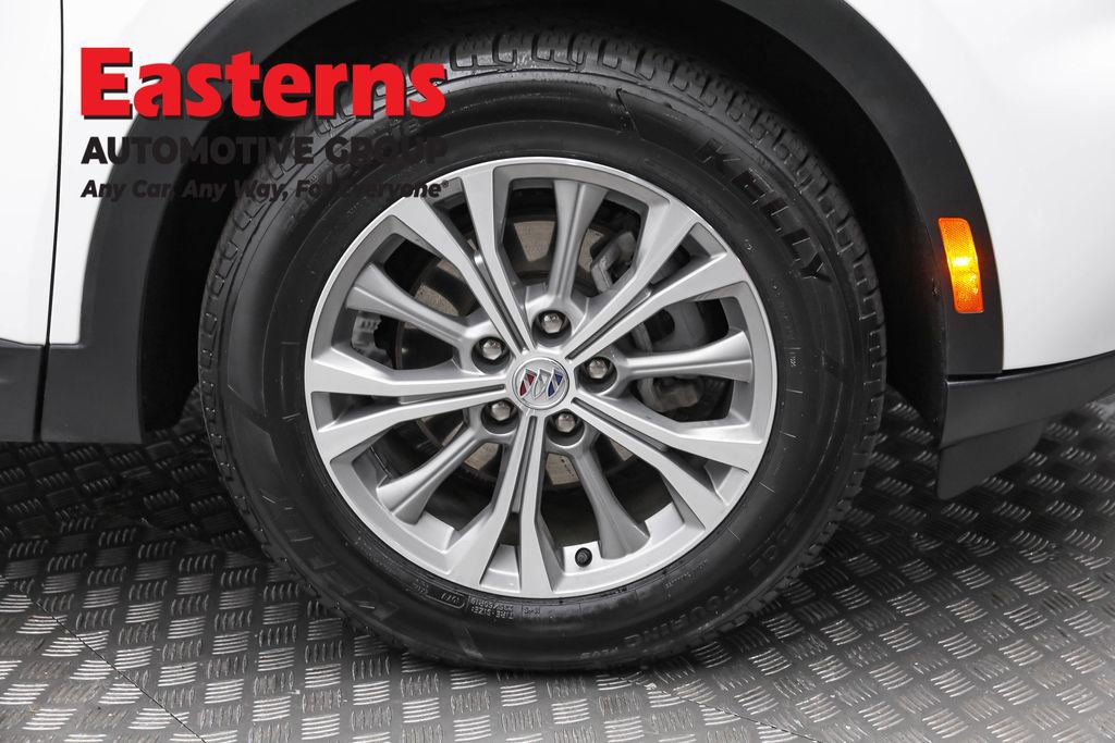 Used 2023 Buick Envision Preferred image 32