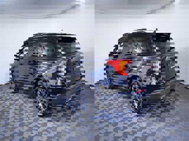 Certified 2023 Ford Explorer XLT w/ Equipment Group 202A image 6