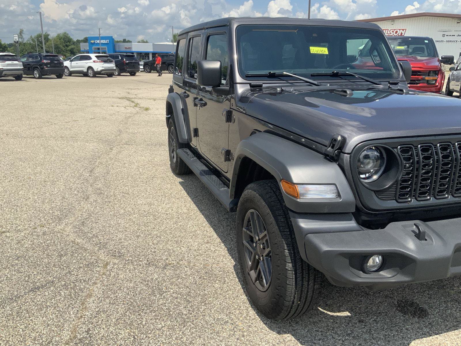 Used 2025 Jeep Wrangler Unlimited Sport AWD/4WD image 14