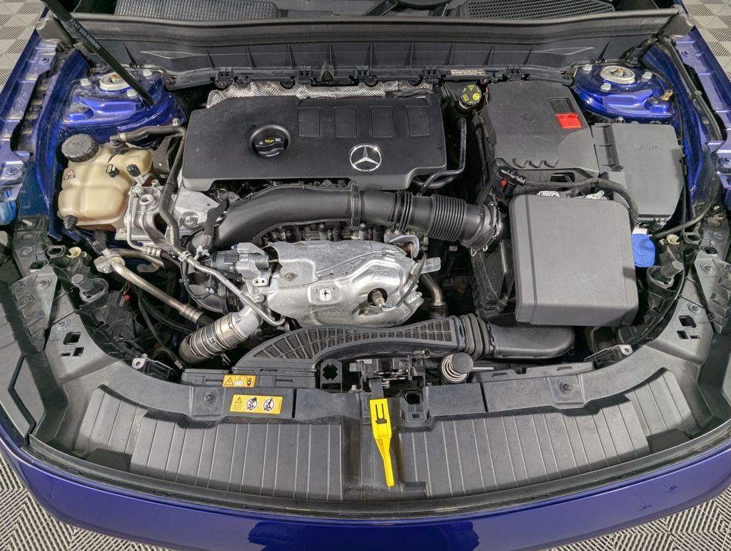 Used 2021 Mercedes-Benz GLB 250 image 28