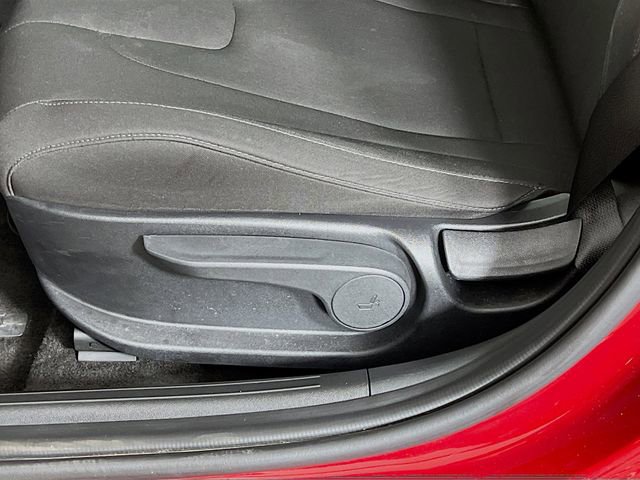 Used 2025 Hyundai Elantra SEL FWD image 11