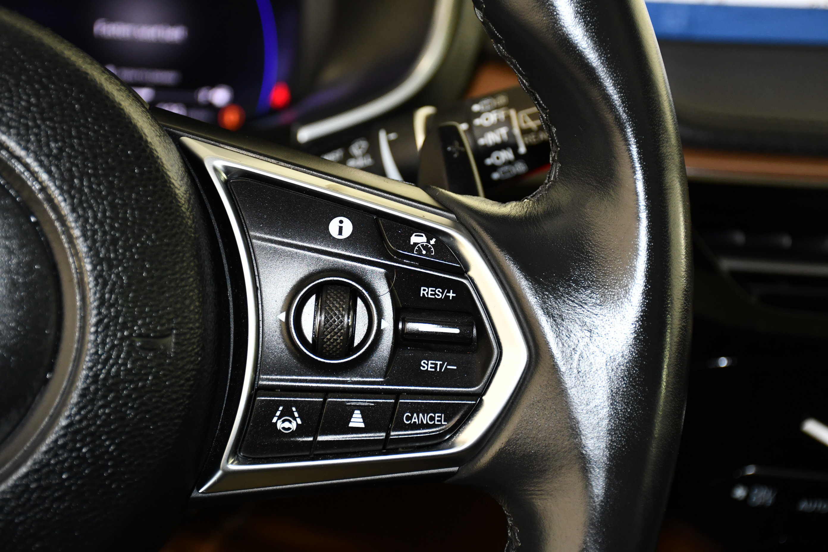 Certified 2024 Acura MDX SH-AWD w/ Technology Package image 21