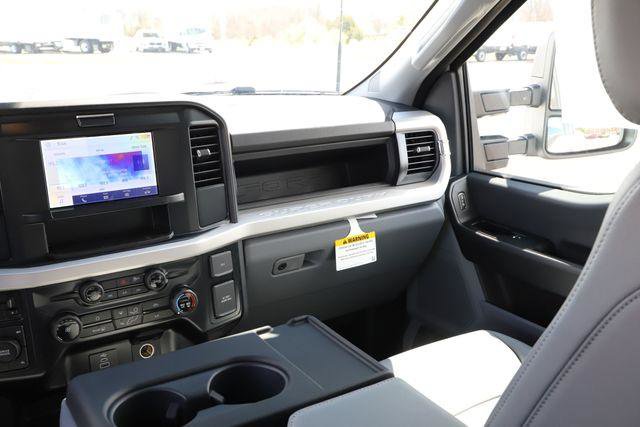 New 2026 Ford F350 XL w/ XL Chrome Package AWD/4WD image 28