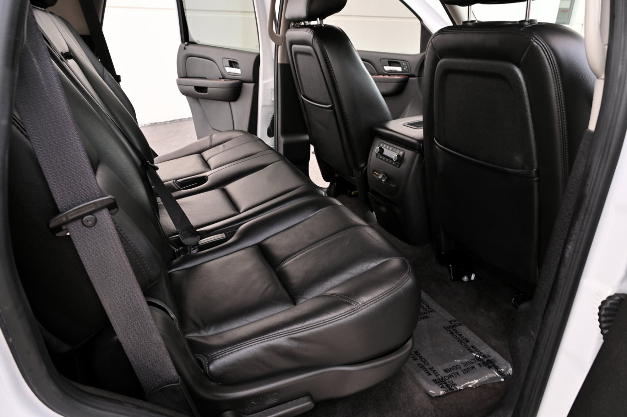 Used 2010 Chevrolet Tahoe LT w/ Luxury Package image 14