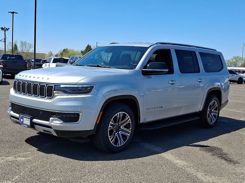 Used 2024 Jeep Wagoneer L Series II w/ Flexible Seating Group image 6