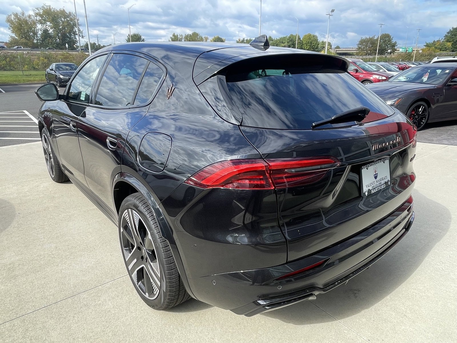 New 2025 Maserati Grecale Folgore image 9