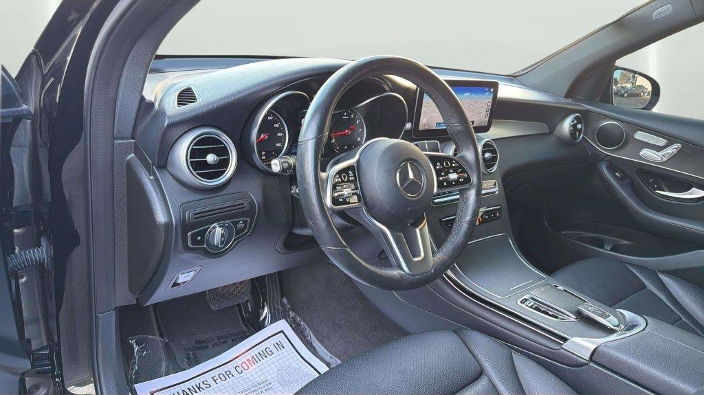 Used 2021 Mercedes-Benz GLC 300 4MATIC image 19