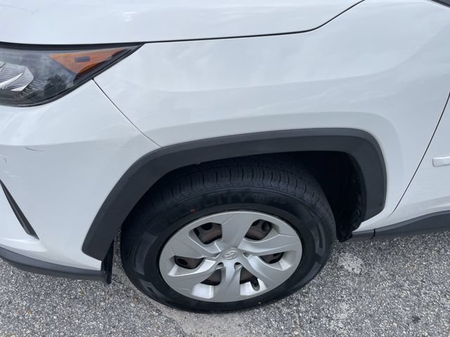 Used 2020 Toyota RAV4 LE w/ All Weather Liner Package AWD/4WD image 10