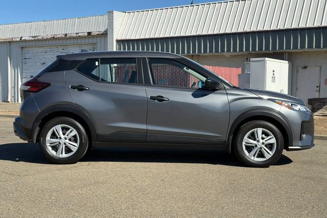 Certified 2025 Nissan Kicks Play S FWD image 3