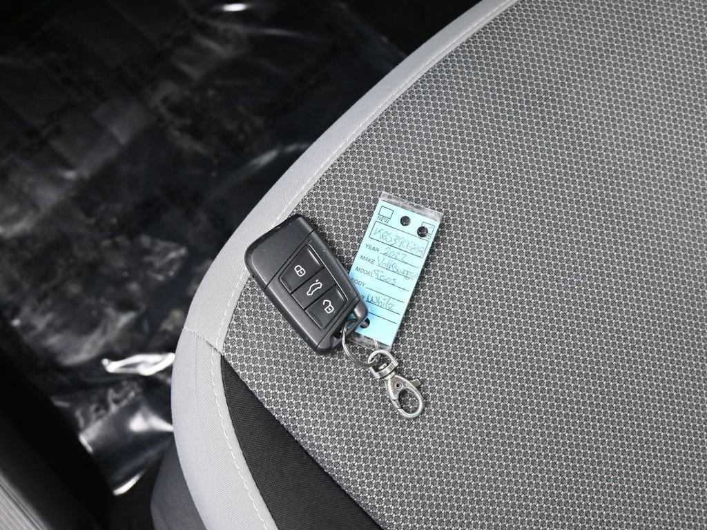 Used 2022 Volkswagen Taos S image 18