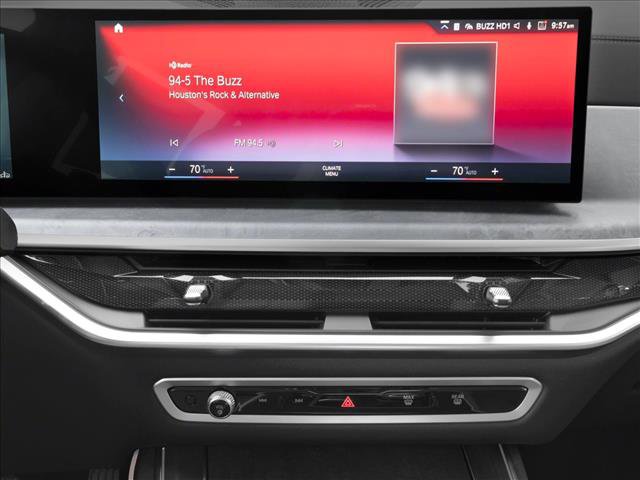 New 2025 BMW X7 M60i w/ Climate Comfort Package image 7