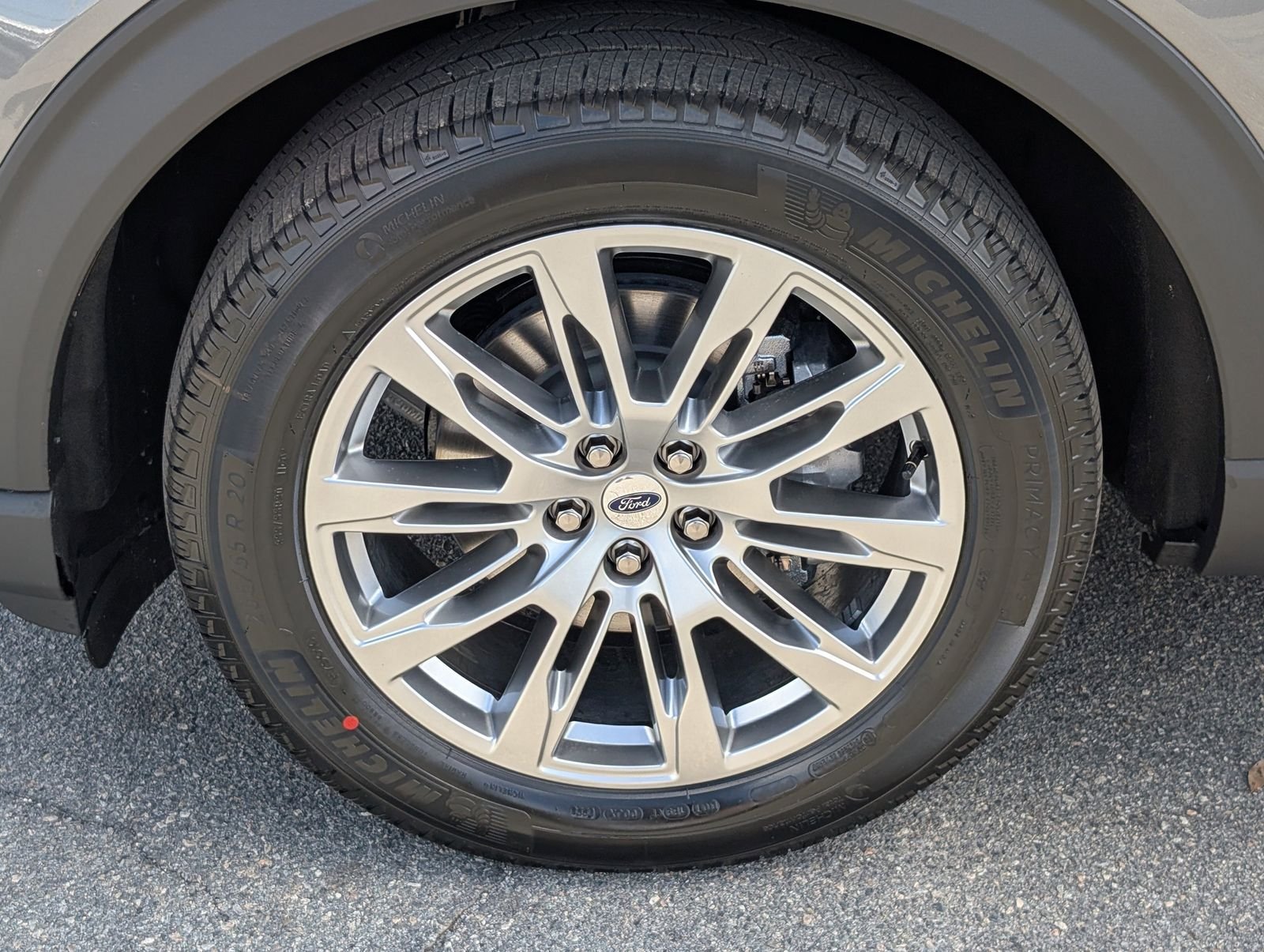 New 2026 Ford Explorer Platinum RWD image 13