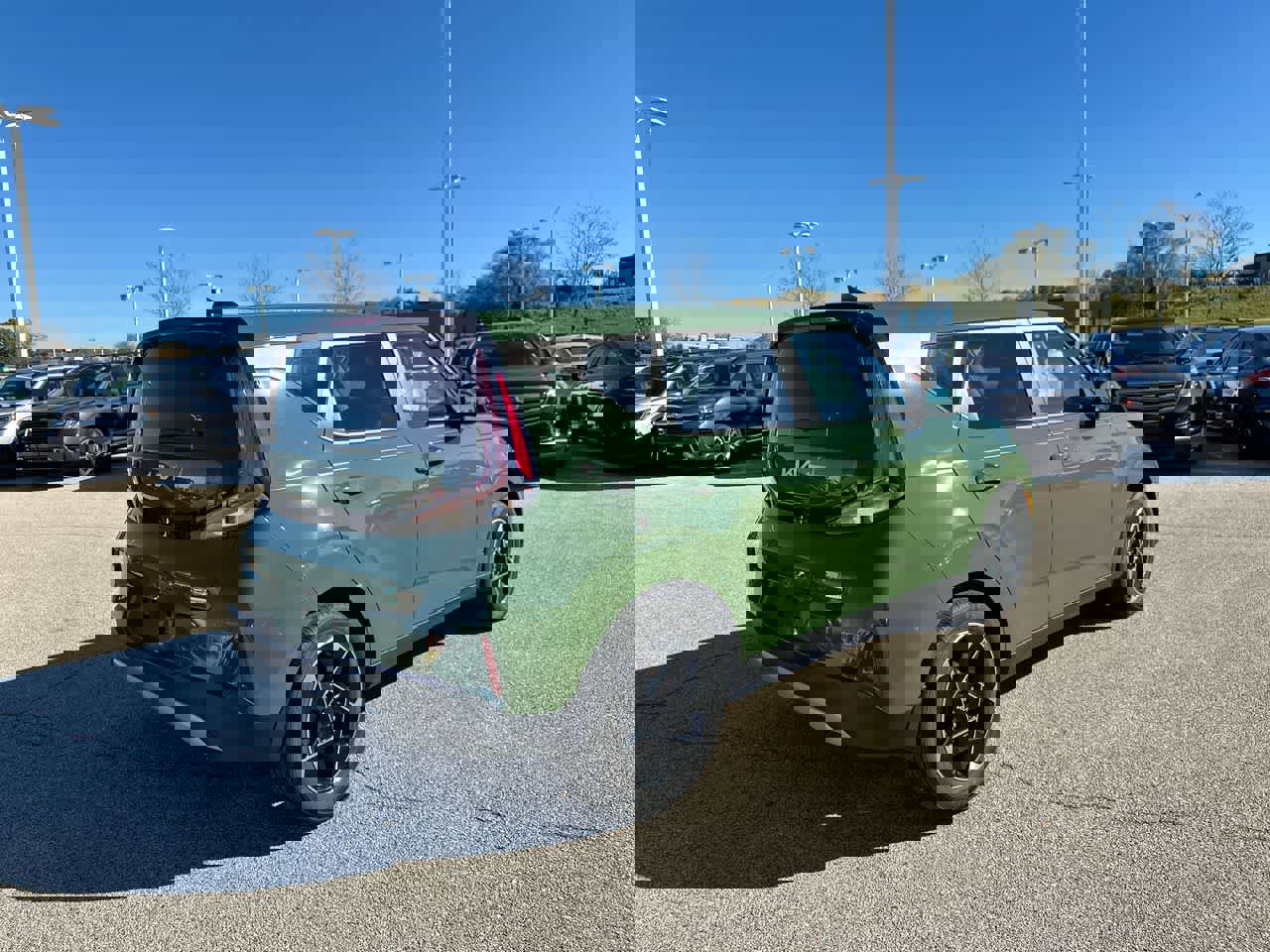 Used 2023 Kia Soul EX image 13