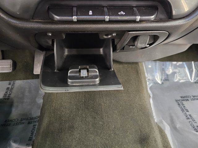 Used 2018 Chevrolet Silverado 1500 LT w/ All Star Edition AWD/4WD image 21
