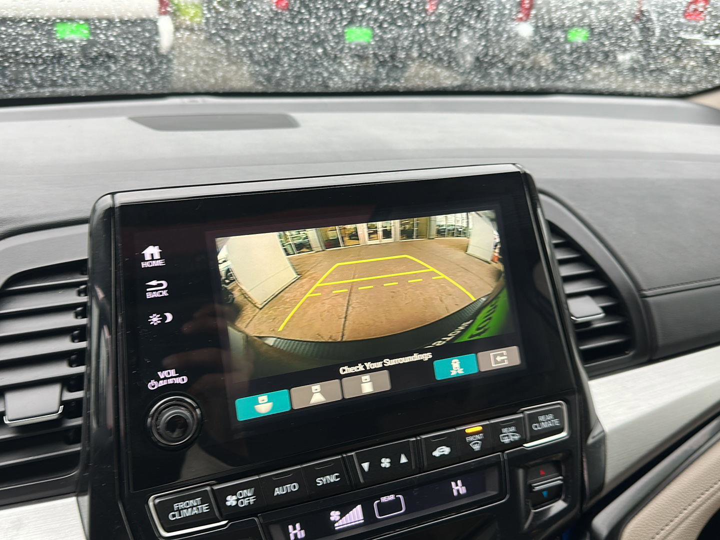 Used 2018 Honda Odyssey Elite image 18