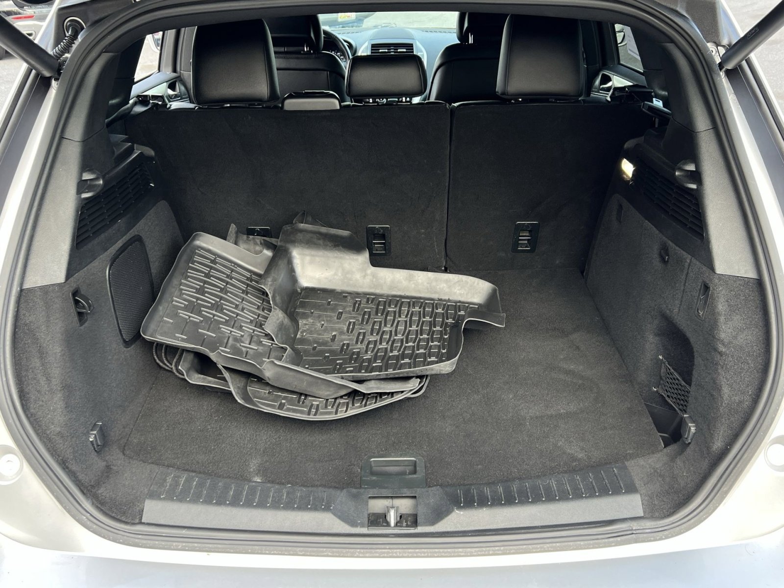 Used 2019 Lincoln MKC Premiere image 24