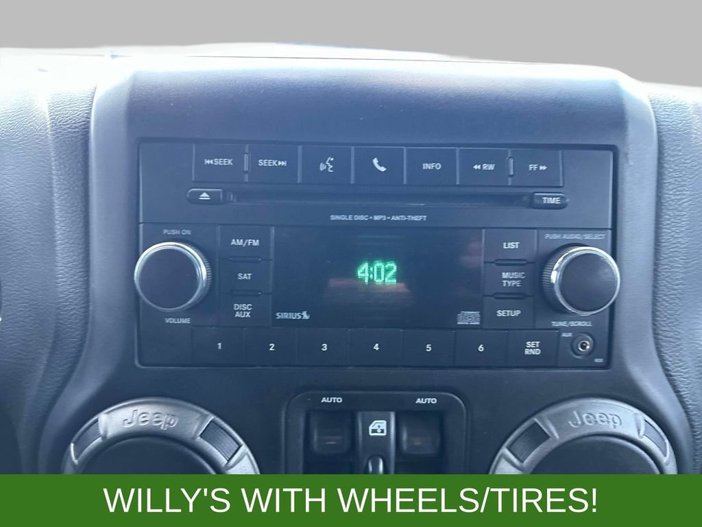 Used 2016 Jeep Wrangler Unlimited Willys image 30