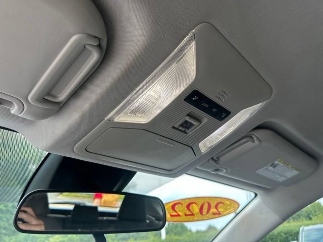 Used 2022 Toyota RAV4 XLE FWD image 28