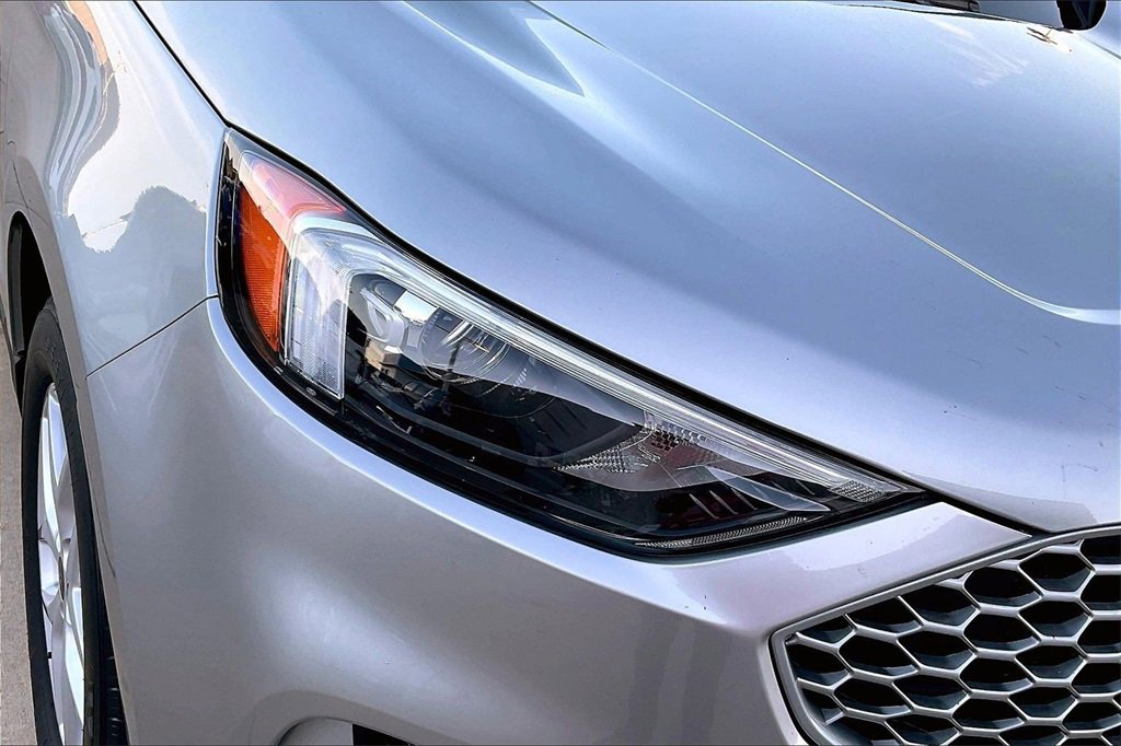 Used 2024 Ford Edge SEL image 28