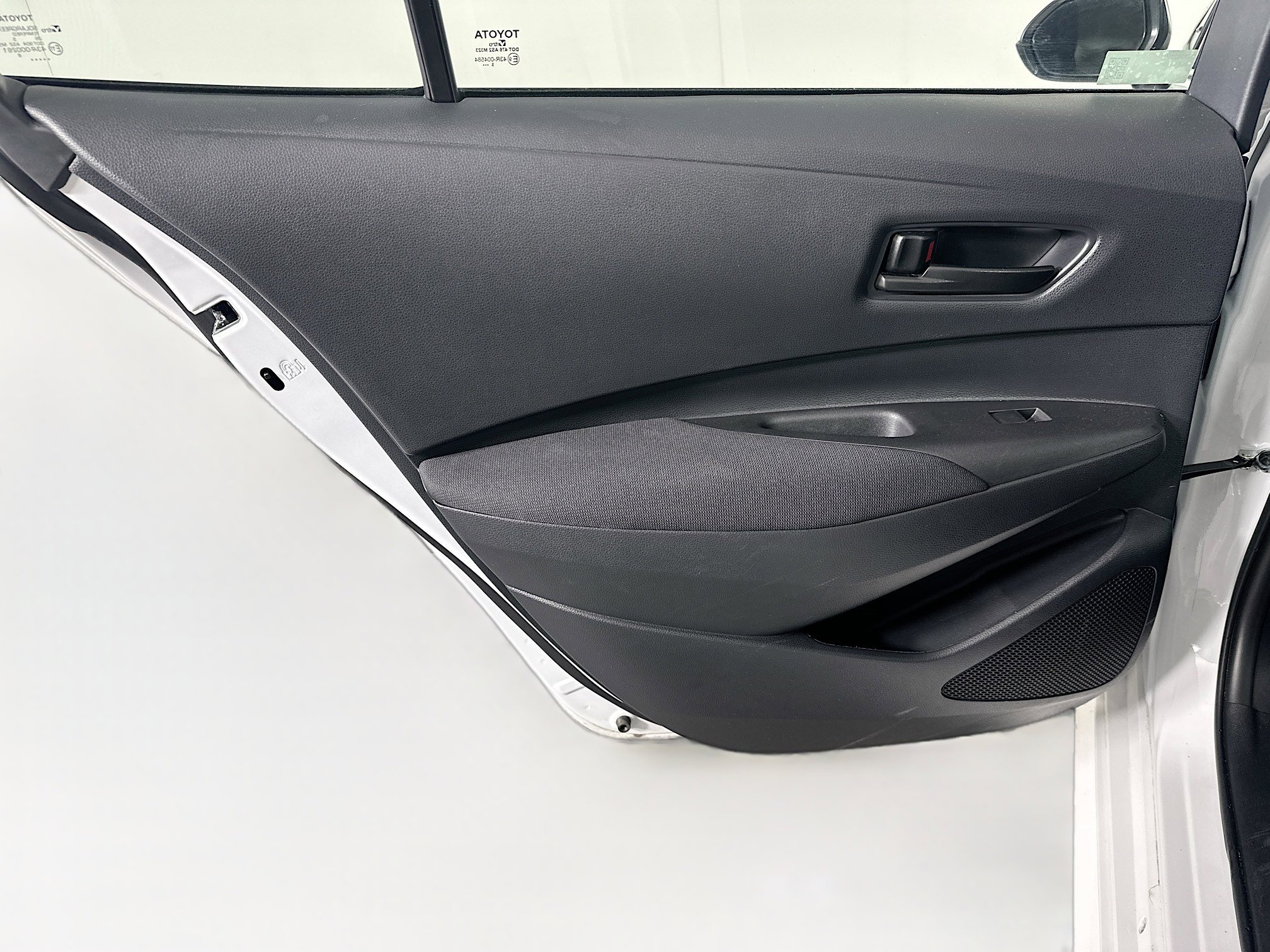 Used 2026 Toyota Corolla LE FWD image 25