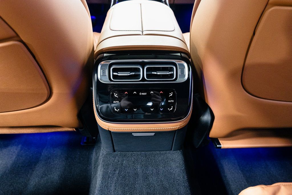 Used 2024 Mercedes-Benz S 580 4MATIC Sedan image 32