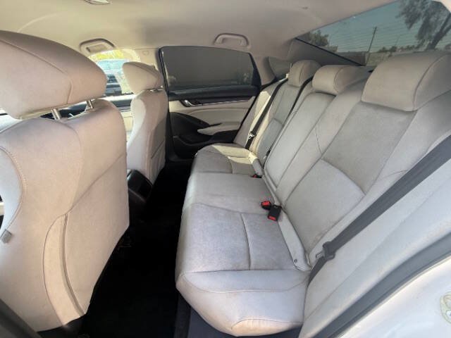 Used 2018 Honda Accord LX image 14