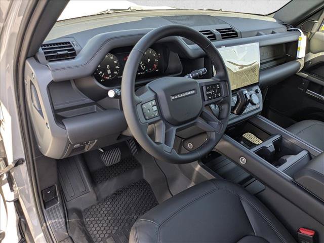 New 2026 Land Rover Defender 110 X-Dynamic SE AWD/4WD image 3