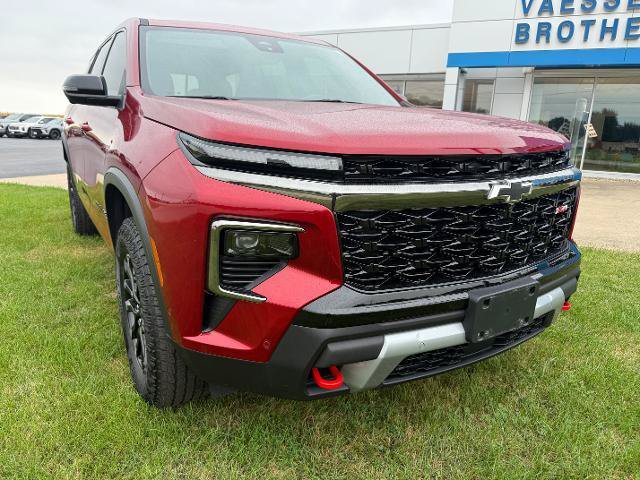 Certified 2024 Chevrolet Traverse Z71 w/ Enhanced Driving Package AWD/4WD image 1