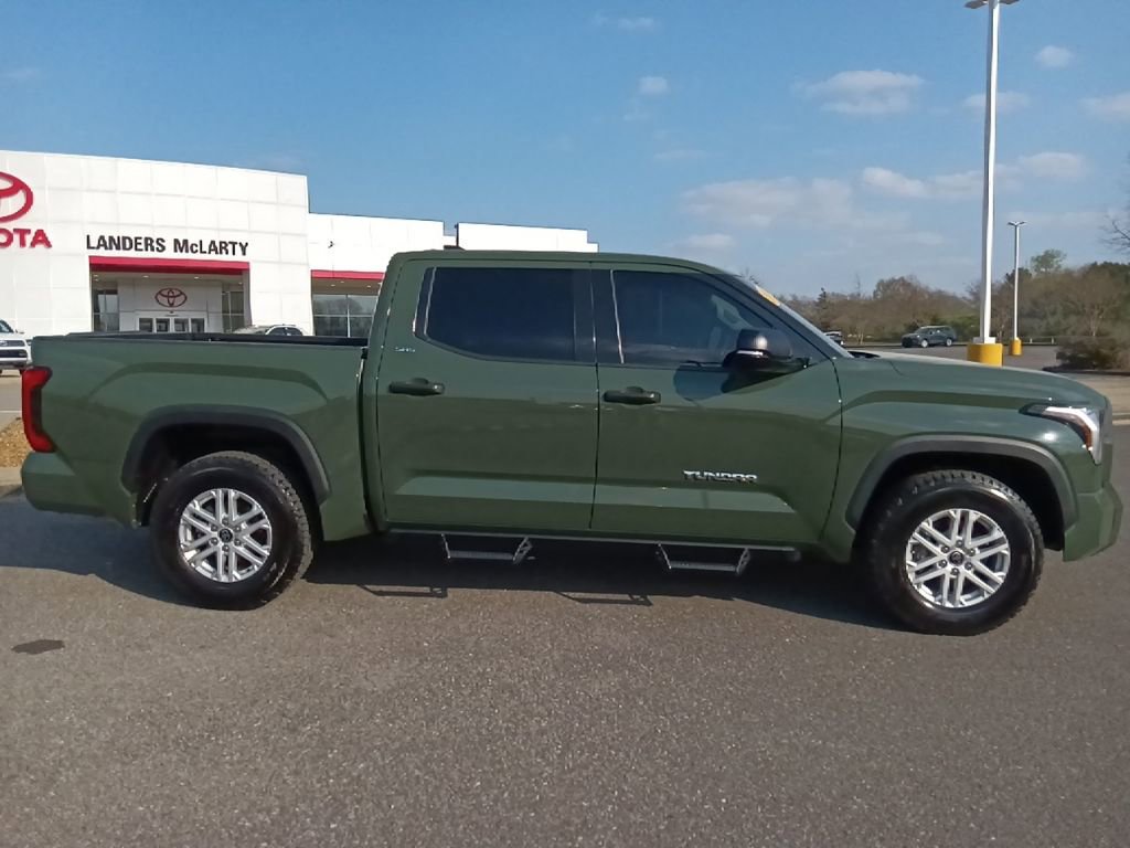 Used 2022 Toyota Tundra SR5 w/ Convenience Package image 2